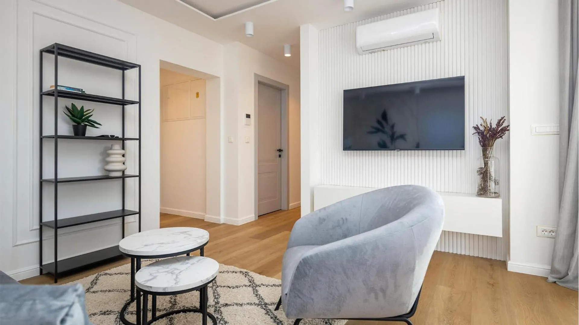 Stunning Apartment In Sveti Filip I Jakov Croazia